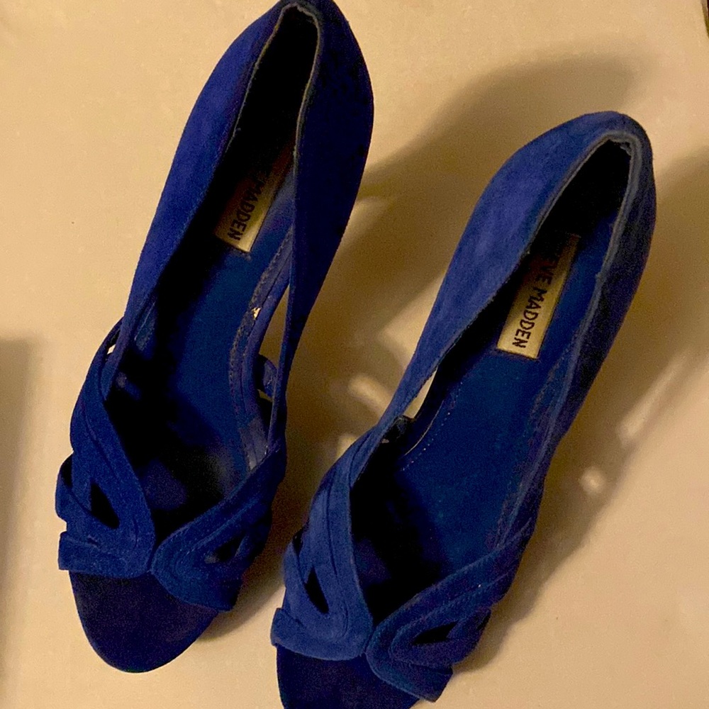 Steve Madden blue cobalt suede shoes